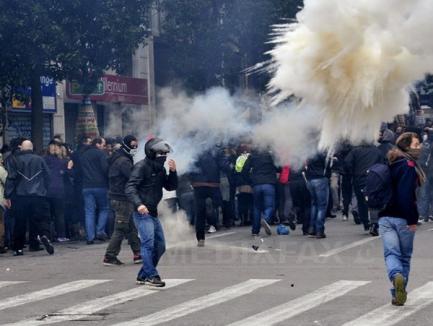 Proteste violente stradale în Grecia